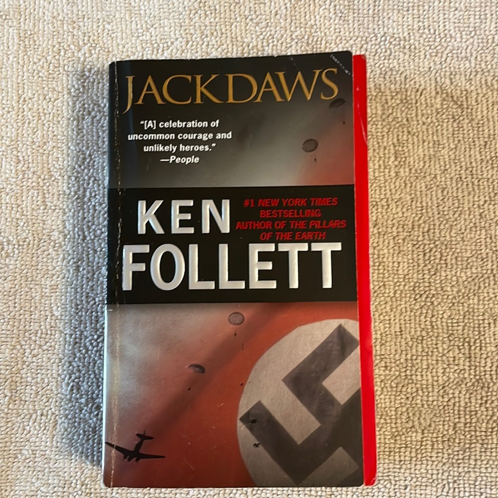 📚2/$6  Jackdaws